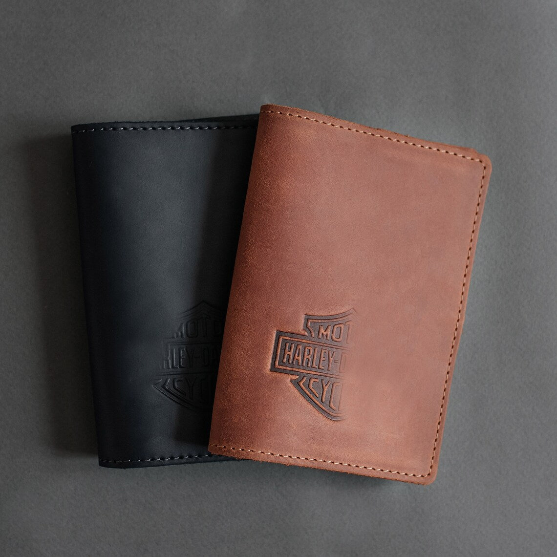 RIDL Custom Leather Passport Holder with AirTag Pocket